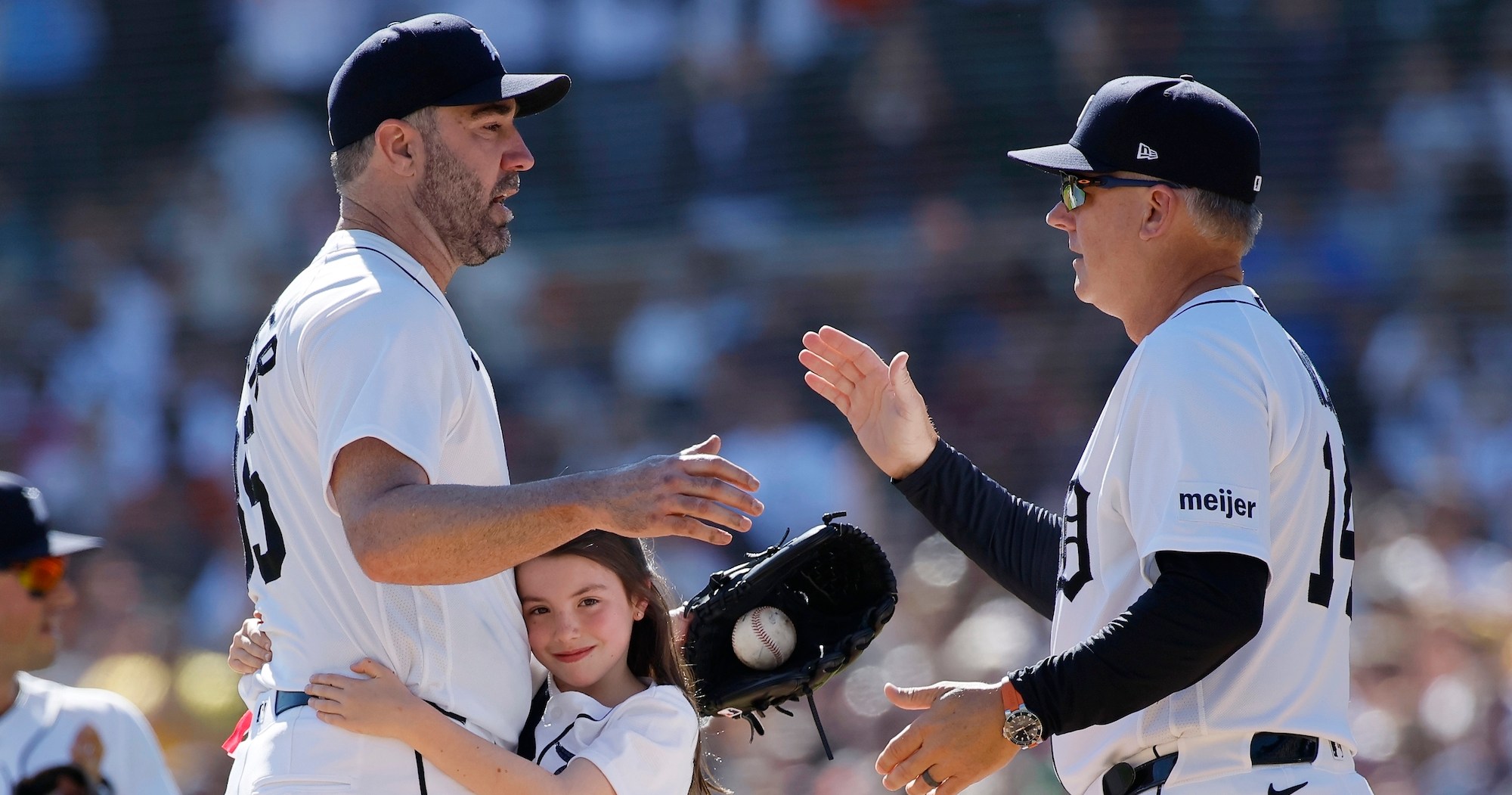 Justin Verlander's Emotional Farewell: Daughter's Surprise Run on Field